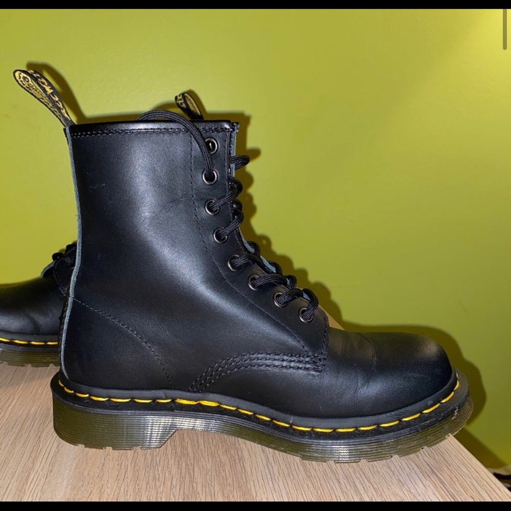 Dr. Martens Nappa 1460 Boots